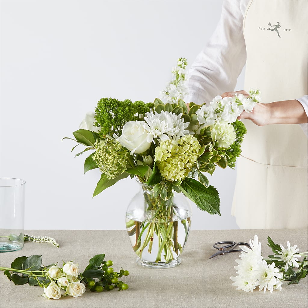 Irish Garden - A Florist Original – Jose Arrangements, Los Angeles CA