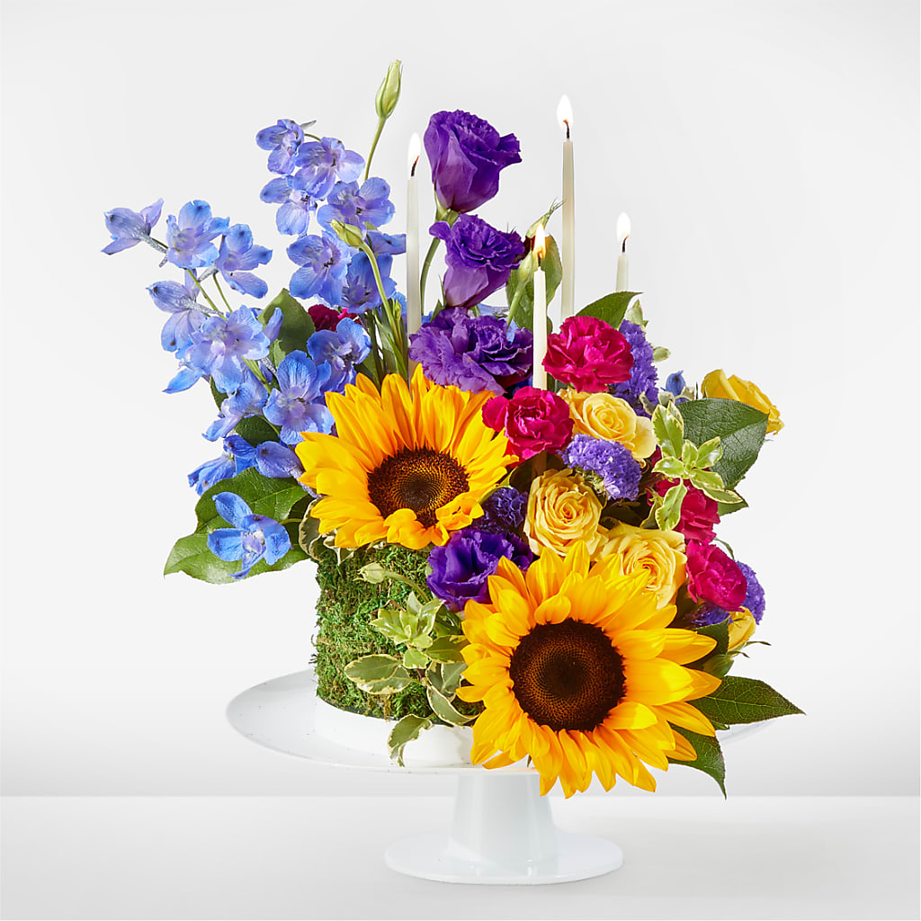 Star of the Day Floral Cake – Jose Arrangements, Los Angeles CA