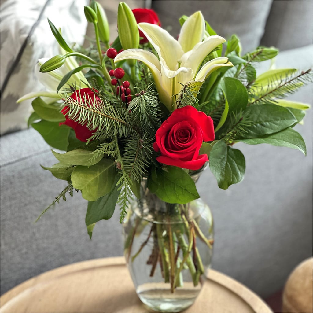 Sparkling Snowflakes Bouquet –  Jose Arrangements, Los Angeles CA