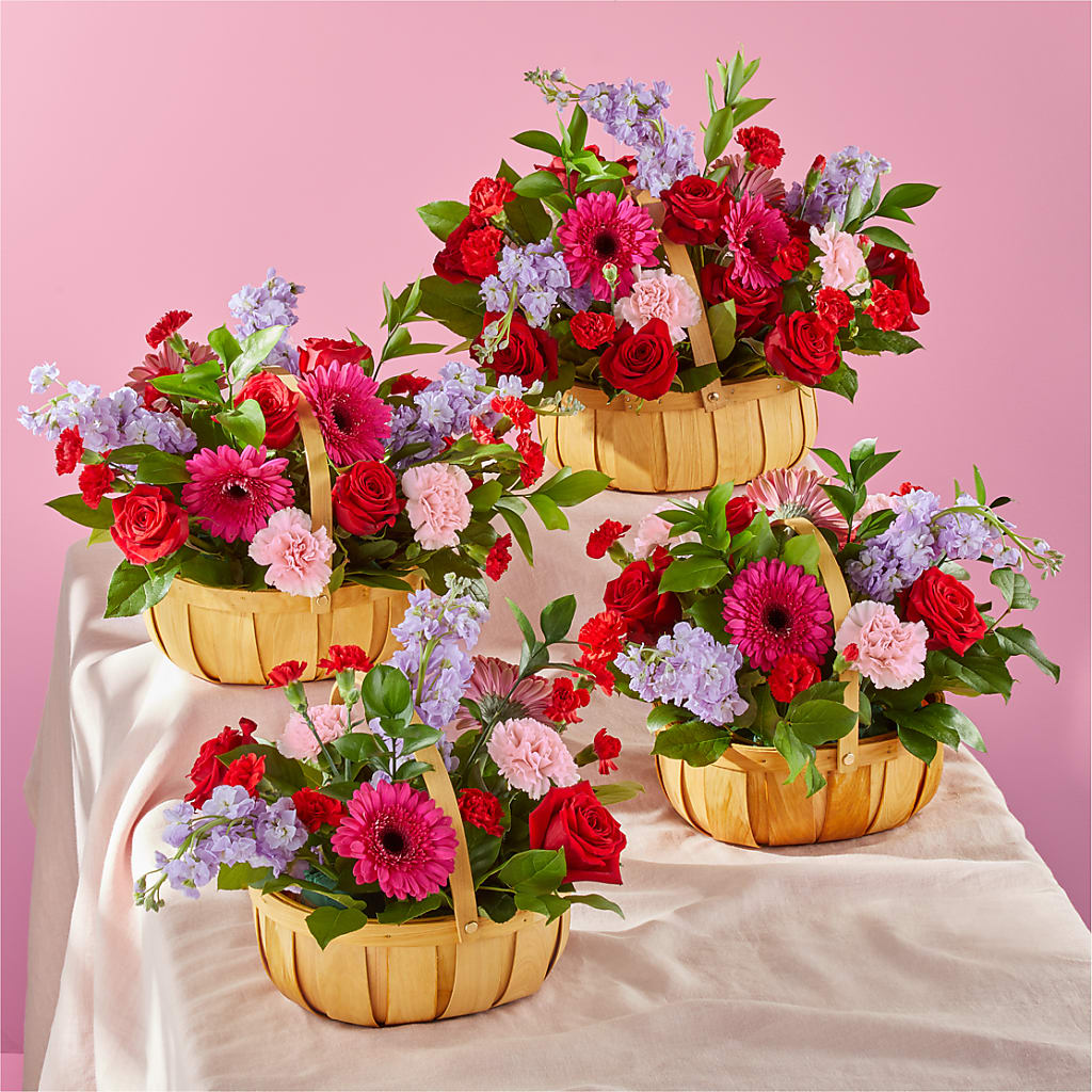 Pink Picnic Basket –  Jose Arrangements, Los Angeles CA
