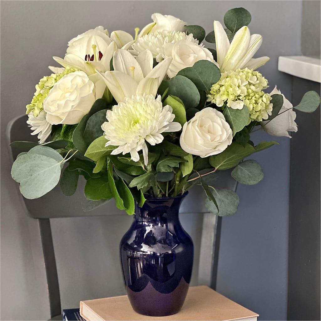 Snowy Dreams Bouquet –  Jose Arrangements, Los Angeles CA