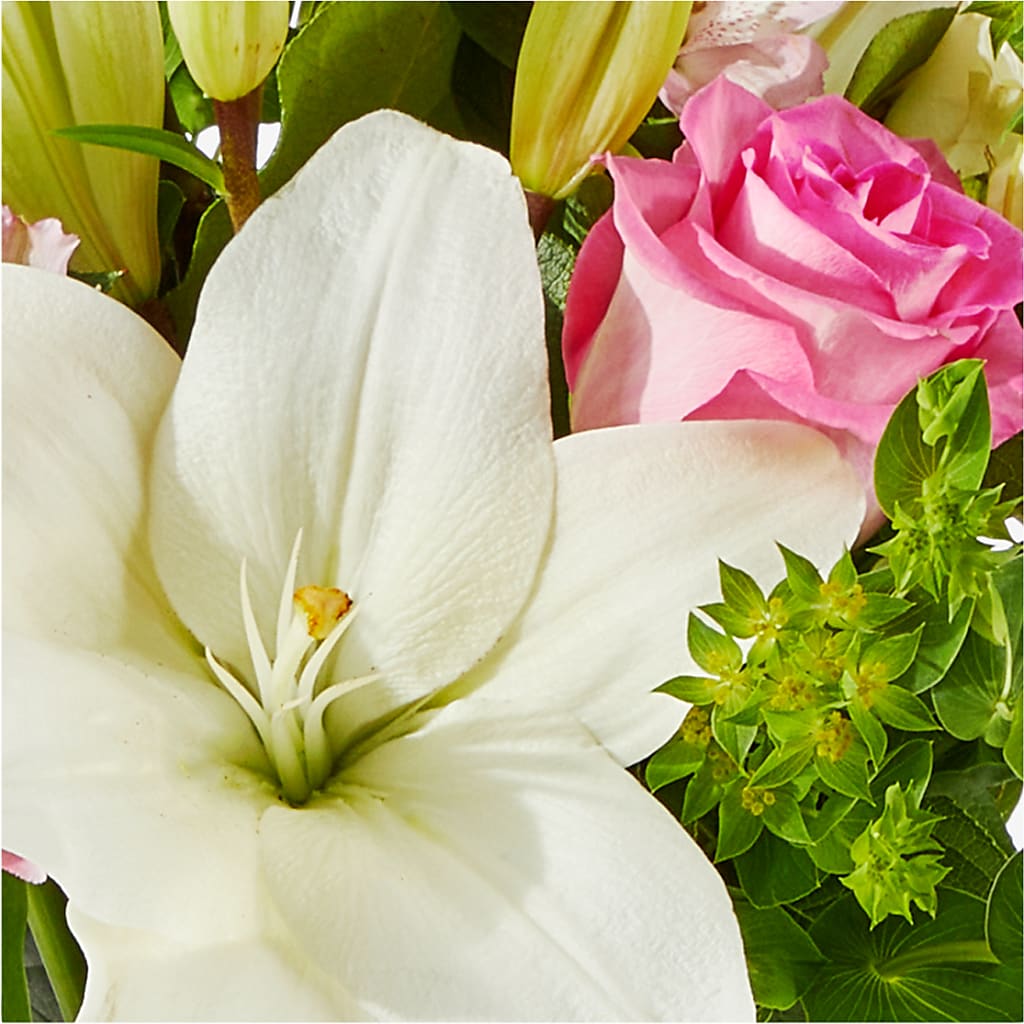Fondly Bouquet –  Jose Arrangements, Los Angeles CA